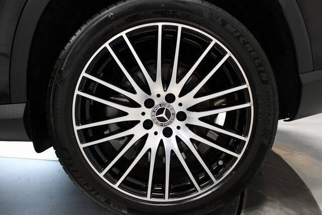 2024 Mercedes-Benz GLC GLC 300