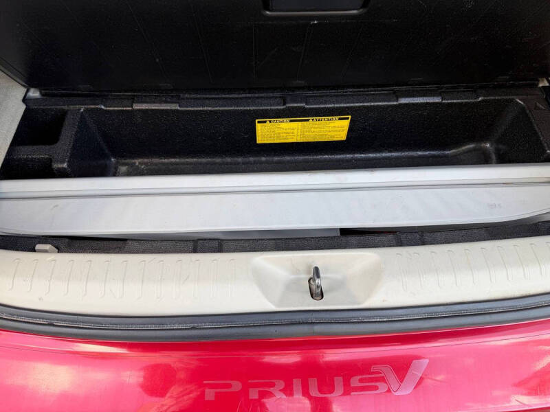 2012 Toyota Prius v Two