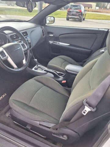 2012 Chrysler 200 Touring