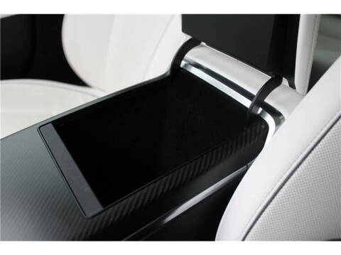 2022 Tesla Model S Plaid