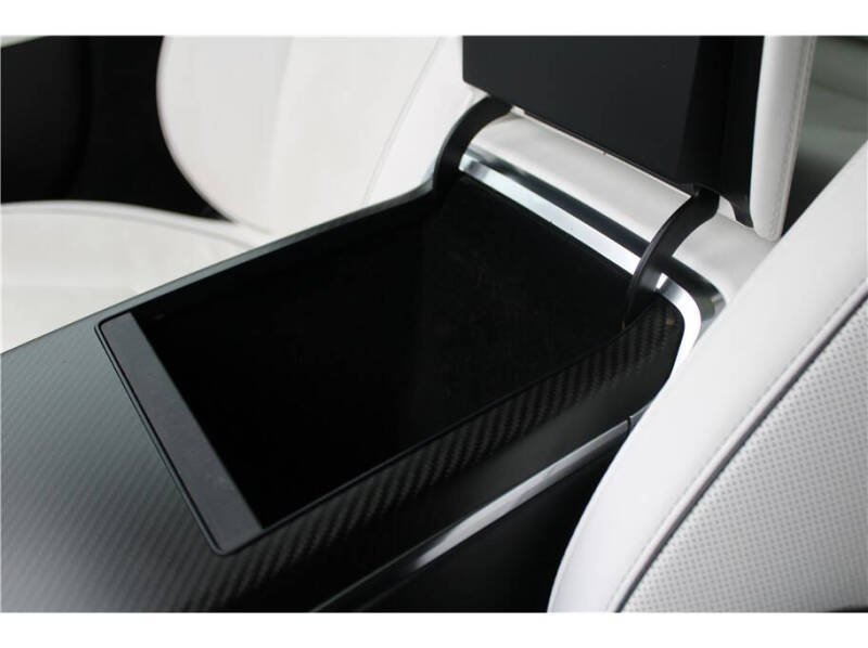 2022 Tesla Model S Plaid