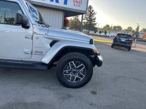 2024 Jeep Wrangler Sahara