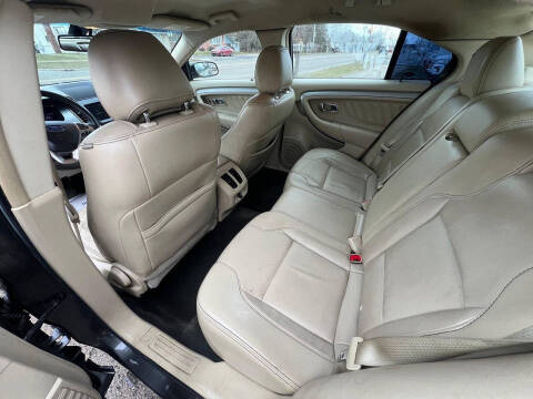 2017 Ford Taurus SEL