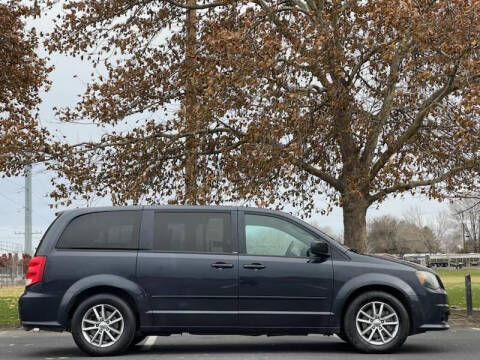 2014 Dodge Grand Caravan R/T