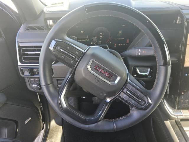 2025 GMC Yukon AT4