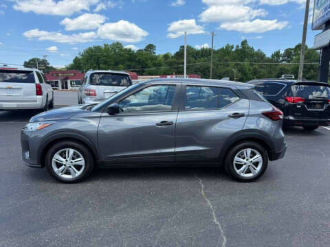 2023 Nissan Kicks S