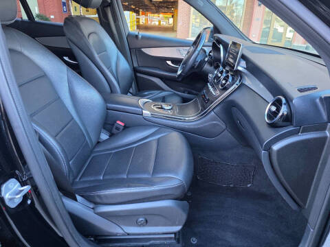 2019 Mercedes-Benz GLC GLC 300 4MATIC