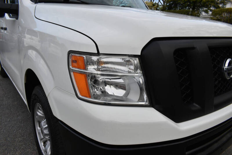 2018 Nissan NV 1500 SV