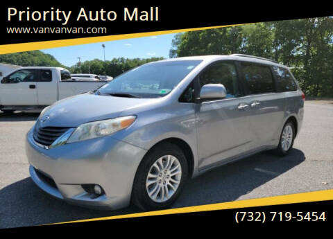 2011 Toyota Sienna XLE 8-Passenger