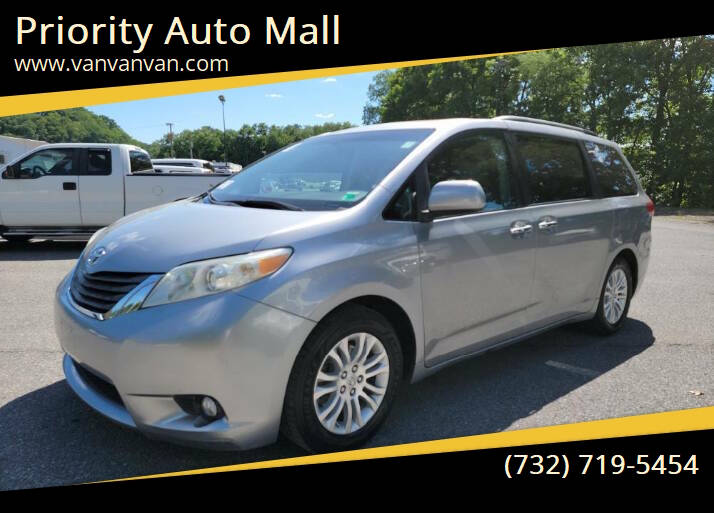 2011 Toyota Sienna XLE 8-Passenger