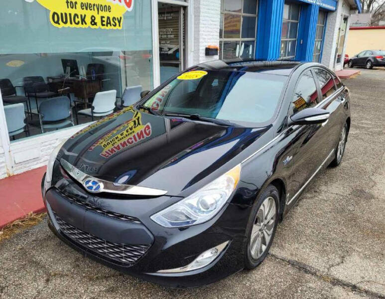 2015 Hyundai Sonata Hybrid for sale at AutoMotion Sales in Franklin OH