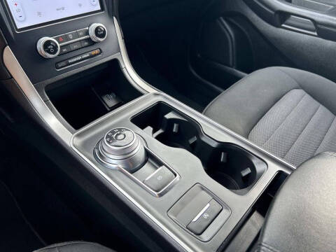 2023 Ford Edge SE