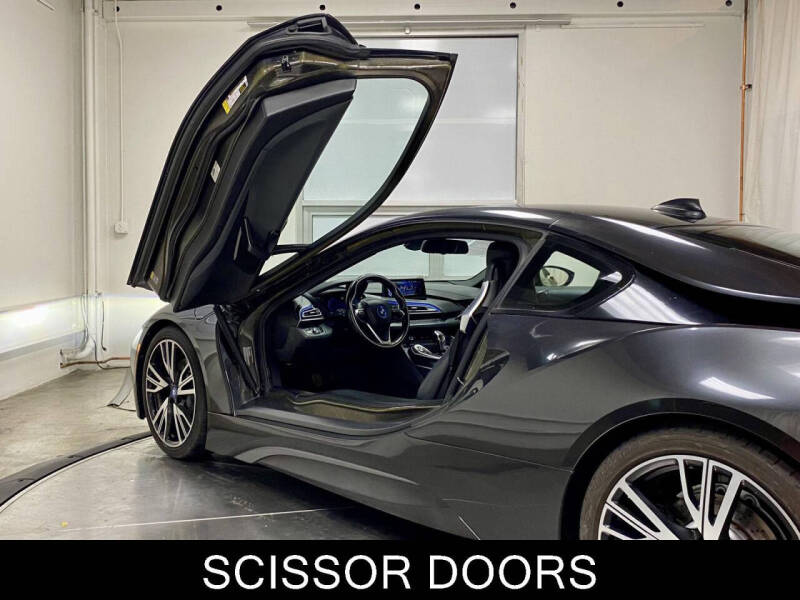 2016 BMW i8