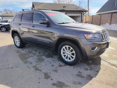 2014 Jeep Grand Cherokee for sale at Triangle Auto Sales 2 in Omaha NE