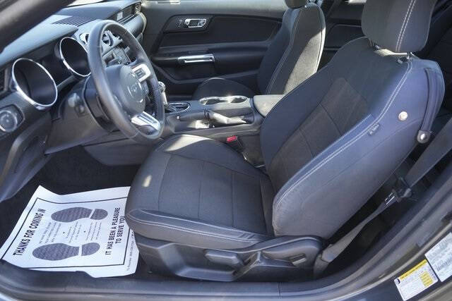 2016 Ford Mustang V6