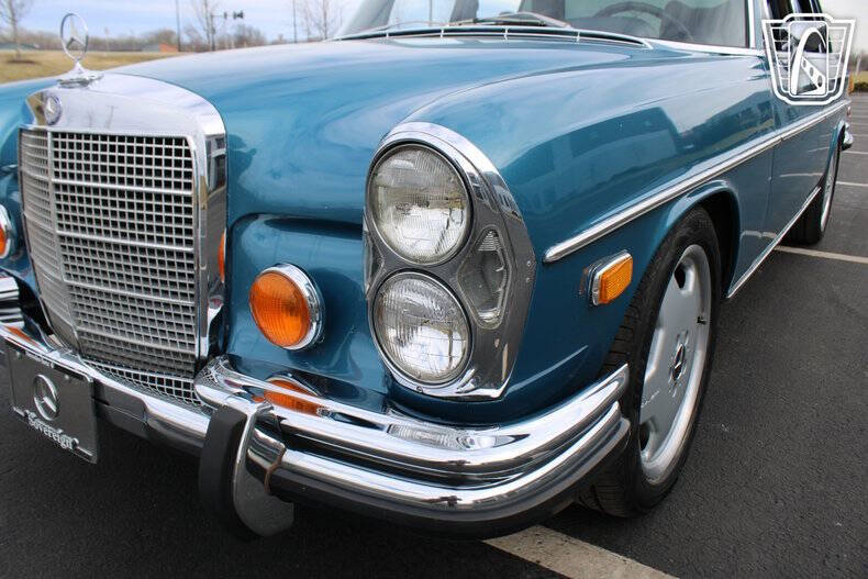 1973 Mercedes-Benz 280-Class