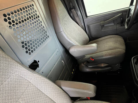 2017 GMC Savana 2500