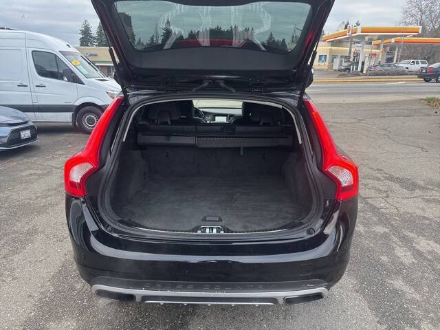 2015 Volvo V60 Cross Country T5