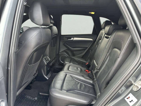 2017 Audi Q5 2.0T quattro Premium Plus