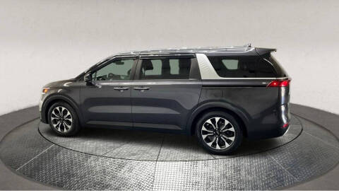 2022 Kia Carnival EX