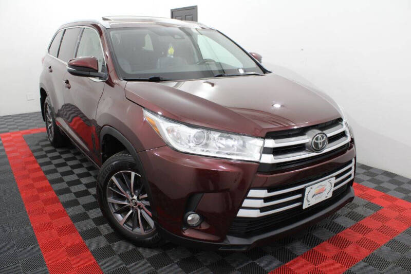 2017 Toyota Highlander SE