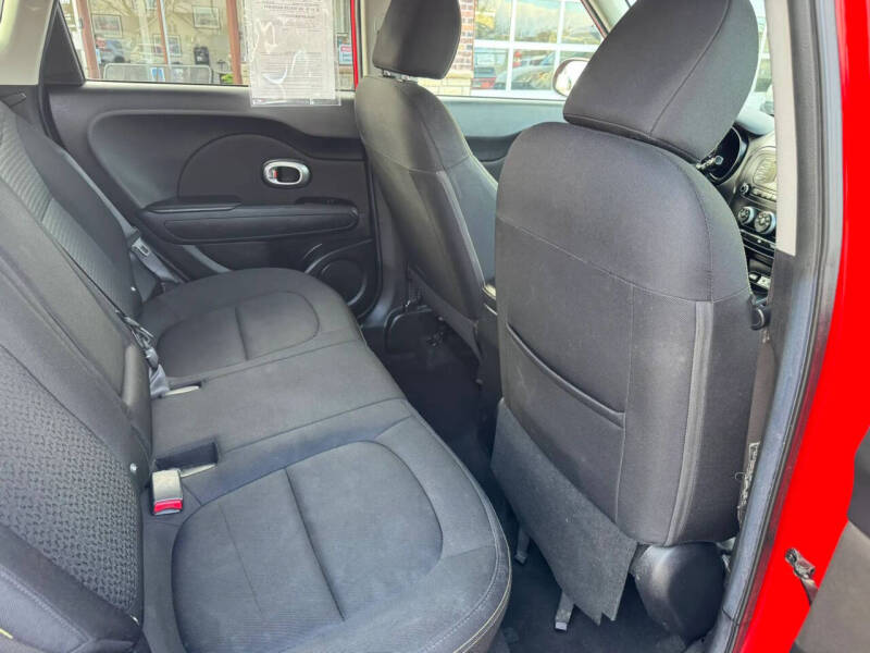 2015 Kia Soul +