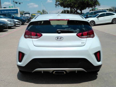 2020 Hyundai Veloster 2.0L Premium