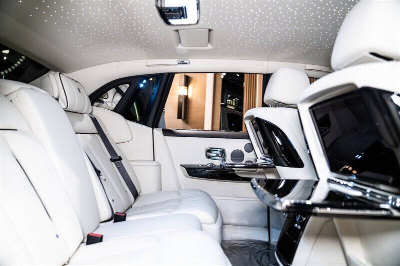 2026 Rolls-Royce Phantom