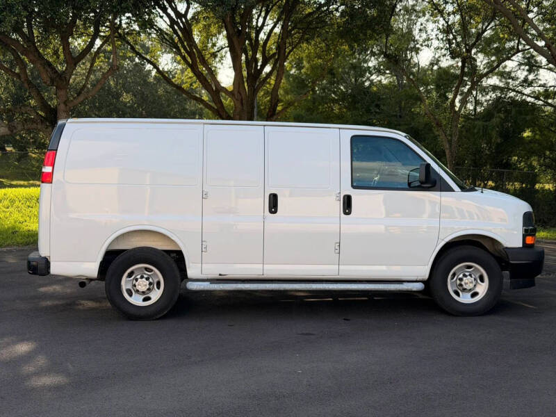 2025 Chevrolet Express 2500