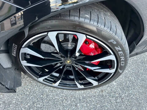 2024 Lamborghini Urus S