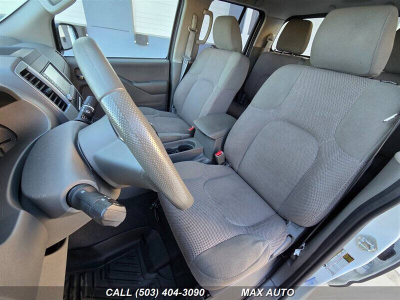 2020 Nissan Frontier SV