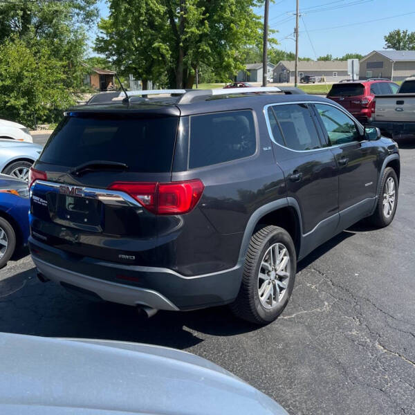 2017 GMC Acadia SLE-2