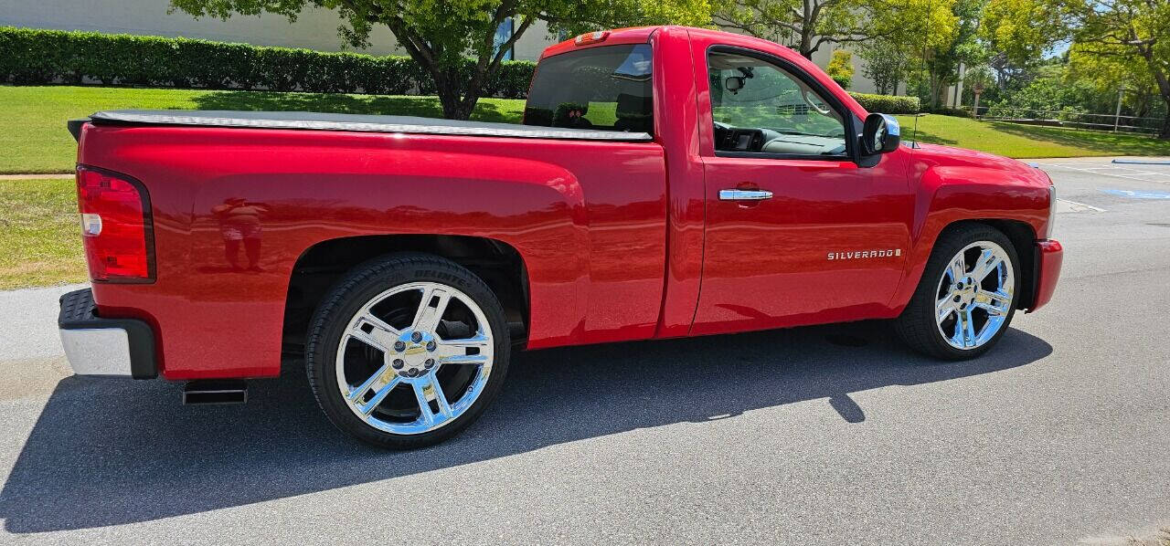 2007 Chevrolet Silverado 1500 for sale at FLORIDA CORVETTE EXCHANGE LLC in Hudson, FL