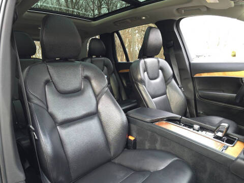 2024 Volvo XC90 Recharge T8 Plus Bright Theme 6P