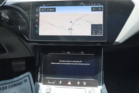 2021 Audi e-tron quattro Premium Plus