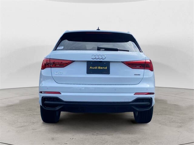 2025 Audi Q3 quattro S line Prem Plus 45 TFSI