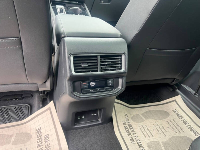 2024 Volkswagen Atlas SE