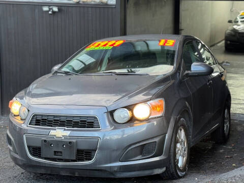 2013 Chevrolet Sonic LT Auto