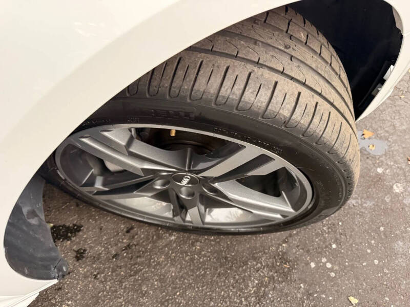 2017 Audi A4 2.0T quattro Premium Plus