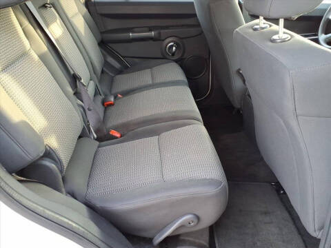 2010 Jeep Commander Sport