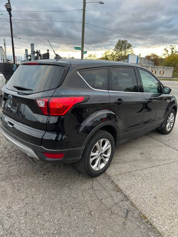 2019 Ford Escape SE
