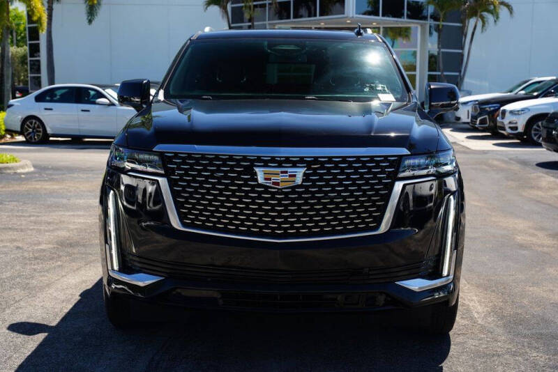 2023 Cadillac Escalade ESV Luxury
