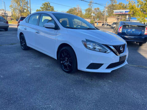 2016 Nissan Sentra for sale at VINE STREET MOTOR CO in Urbana IL