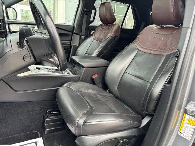 2022 Ford Explorer Hybrid Platinum