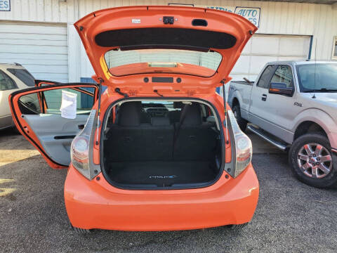 2012 Toyota Prius c Three