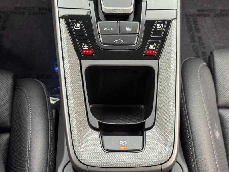 2025 Porsche 911 Carrera