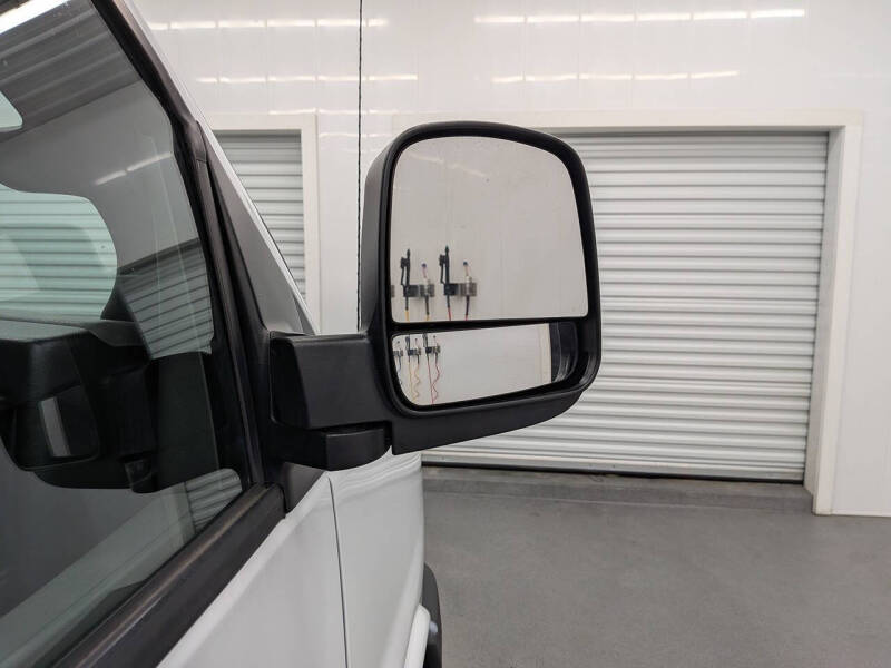 2021 GMC Savana 2500