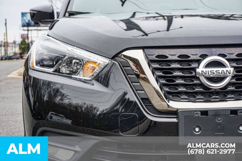 2020 Nissan Kicks SR