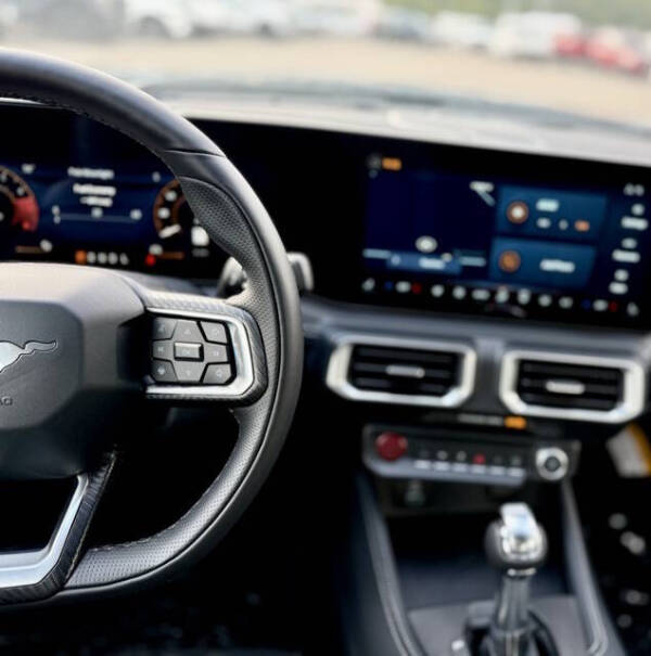 2025 Ford Mustang EcoBoost Premium