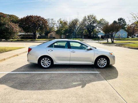 2014 Toyota Camry Hybrid